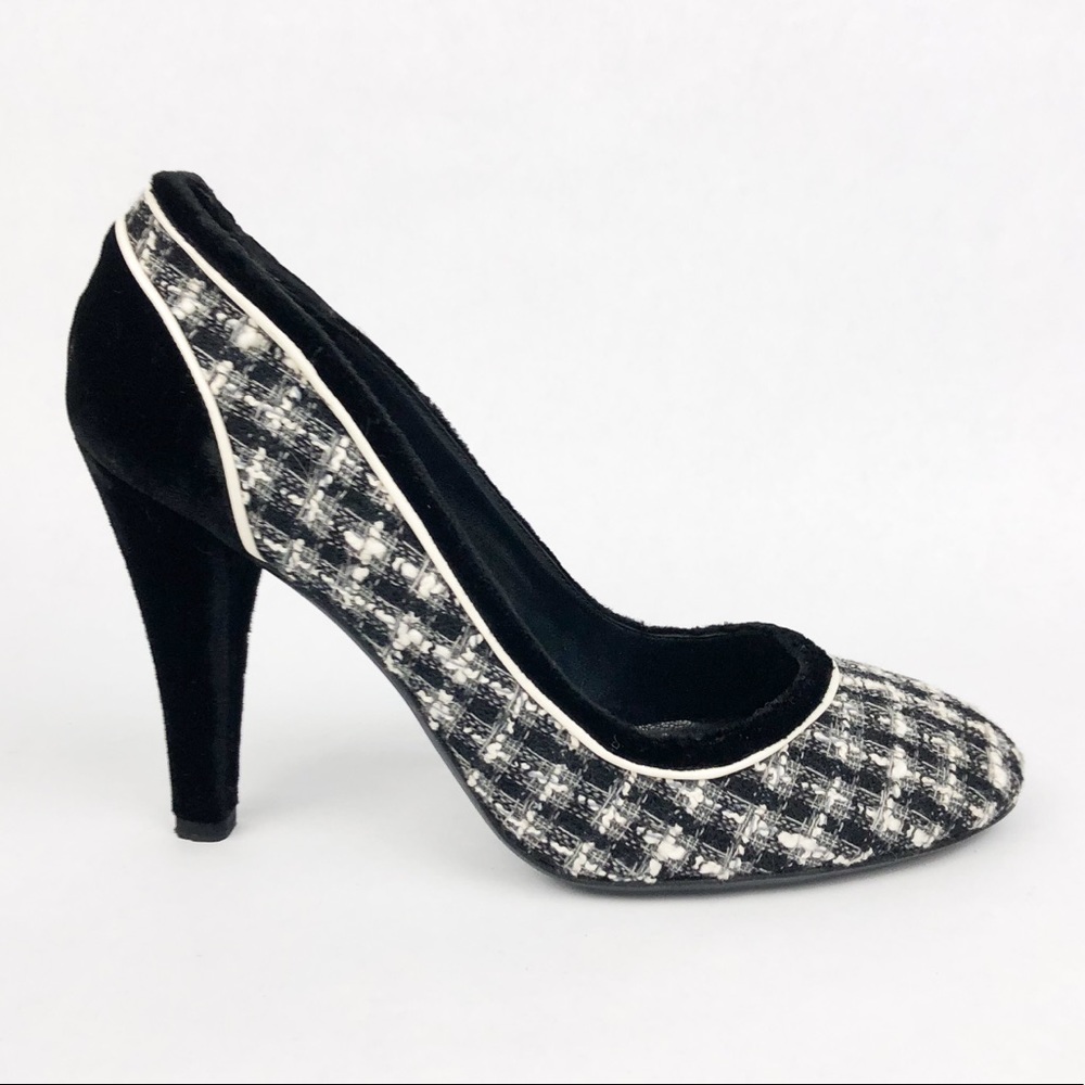 CHANEL | Tweed Pumps - Picture 2 of 8